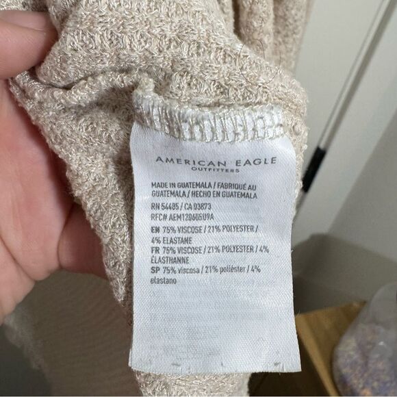 American Eagle Soft & Sexy Cream Oversized Waffle Knit Lightweight Sweater - Picture 3 of 5